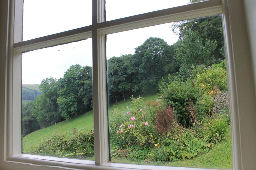 Glyn Arthur Lodge Llandyrnog ภายนอก รูปภาพ